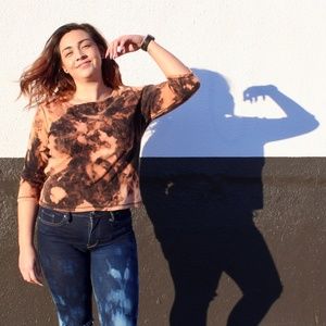 Lost Galaxy hand bleached quarter sleeve